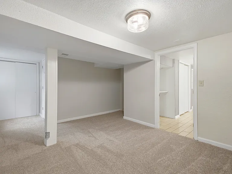 1433 N Milwaukee St #BM — Photo 16