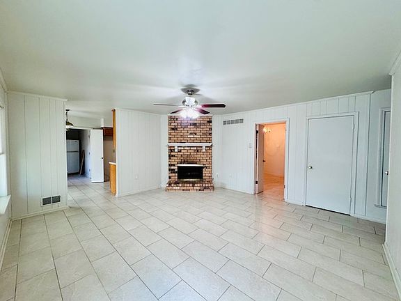 4th image of 3892 N Heatherhill Dr