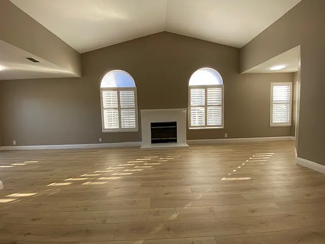 412 Lakeside Way — Photo 4