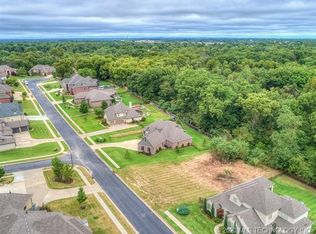 404 E Decatur St, Broken Arrow, OK 74011