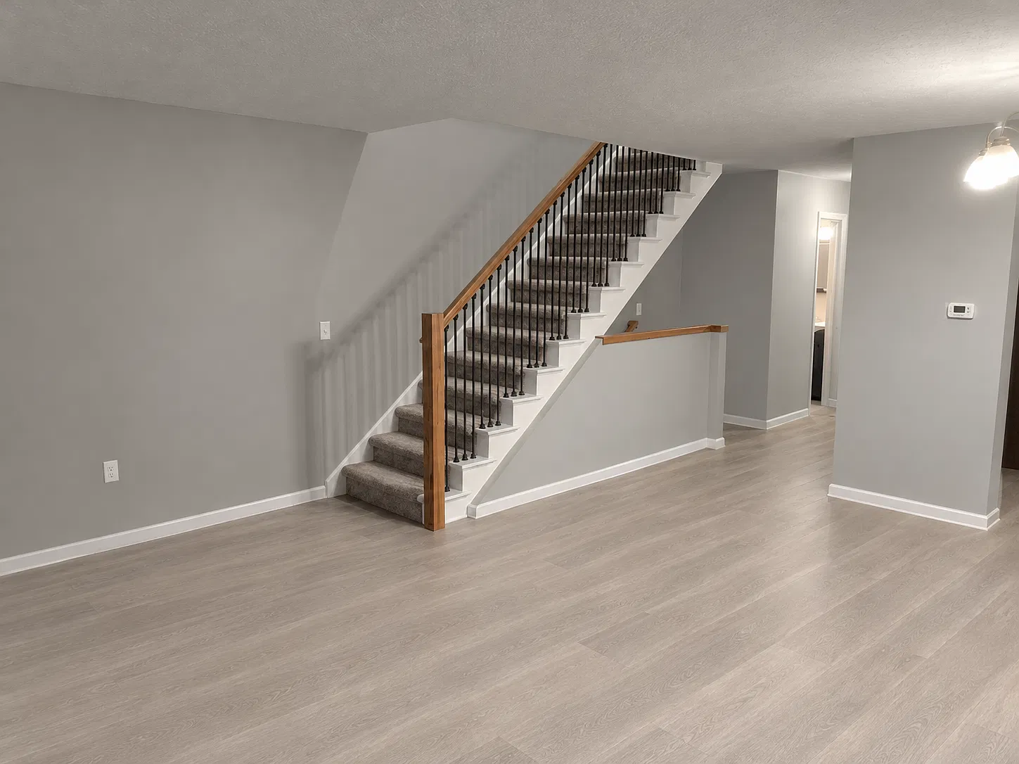 2 bed, 1.5 bath, 1600 sqft, $2,300 — Photo 2