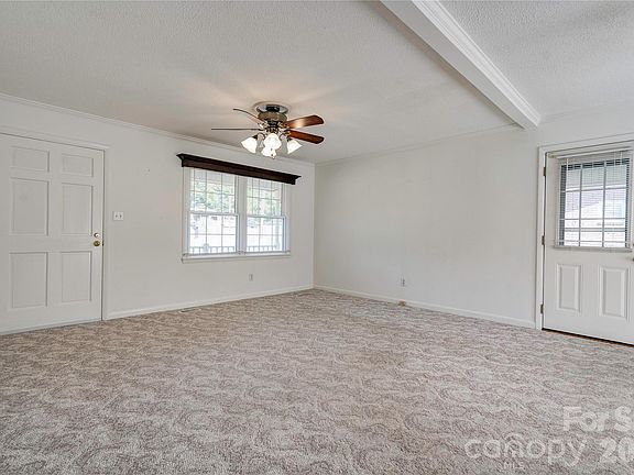 3rd image of 508 Lee Dr
