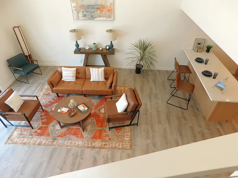 665 W 2nd St #2 — Photo 7