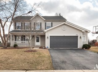 1456 Schoenherr Ave, Bolingbrook, IL 60490