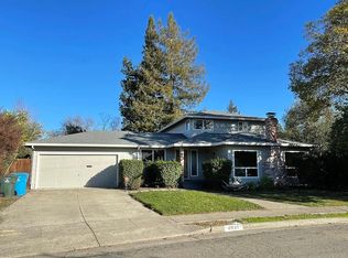 4031 Shadowhill Dr, Santa Rosa, CA 95404