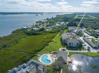 6155 S Mirror Lake Dr APT 109, Sebastian, FL 32958