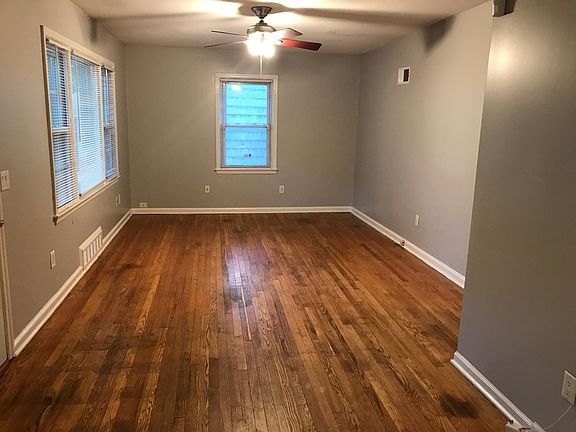 3rd image of 5526 Ash Dr