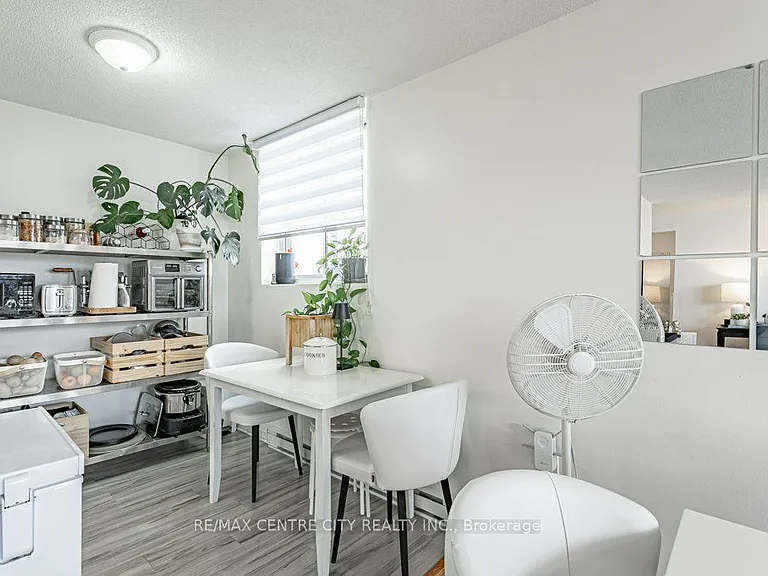 127 Belmont Dr #908 — Photo 23