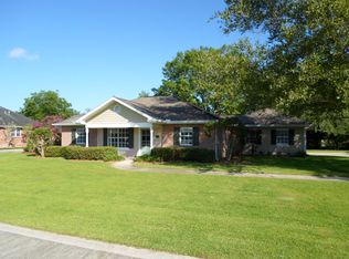 614 Parkside Dr, Thibodaux, LA 70301