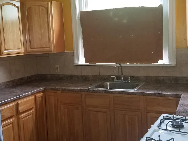 108 E Tulpehocken St — Photo 9