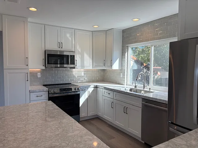 17423 Plaza Otonal — Photo 1