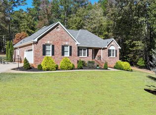 482 Buck Trl, Hoschton, GA 30548