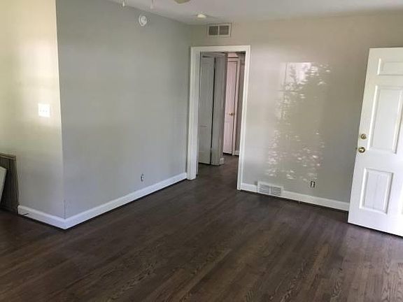 3rd image of 2315 Albright Dr