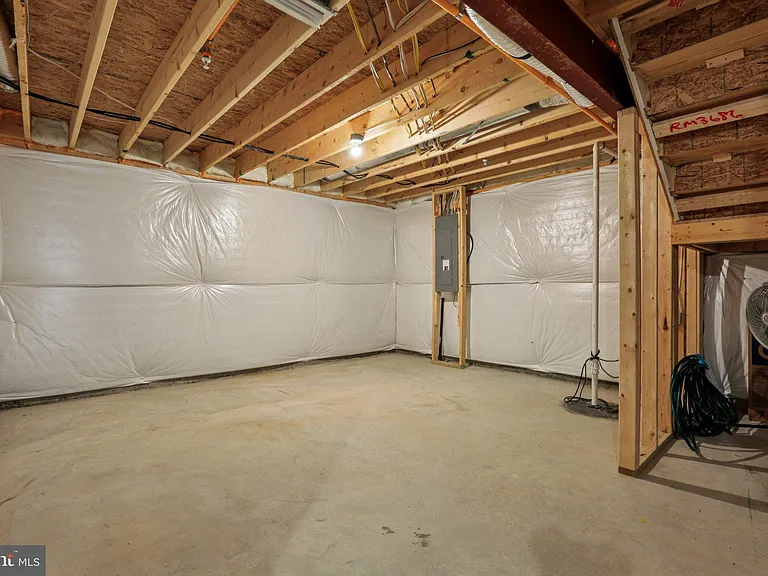 11002 Cornerstone Ln — Photo 39