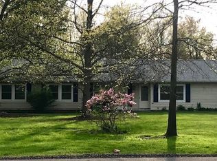 2538 Som Center Rd, Pepper Pike, OH 44124