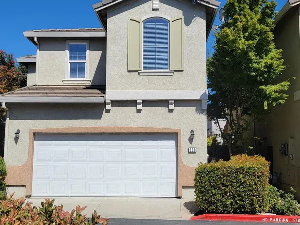 330 Dragonfly Cir, Sacramento, CA 95834