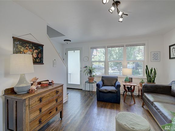 5th image of 2349 Minor Ave E #B