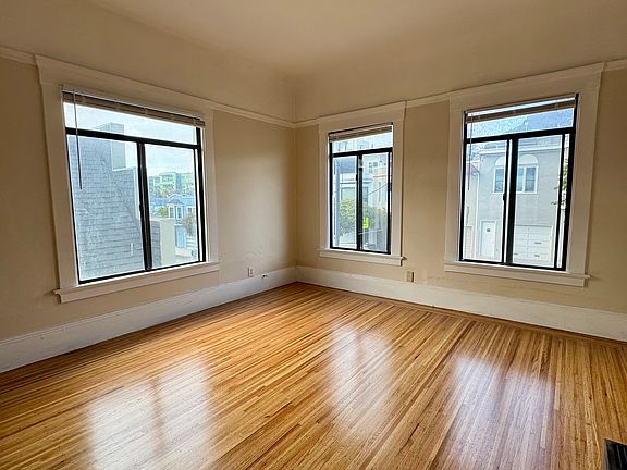 3rd image of 1301 20th St APT 1