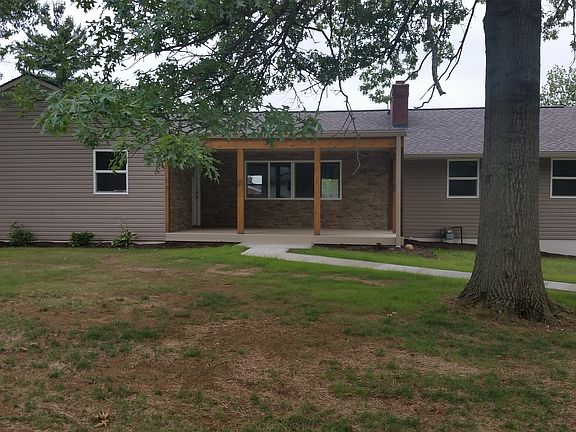 2nd image of 10133 Breezy Ln