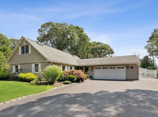 41 Mill Pond Ln, East Moriches, NY 11940