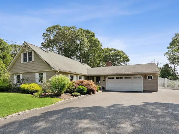 41 Mill Pond Lane, East Moriches, NY 11940