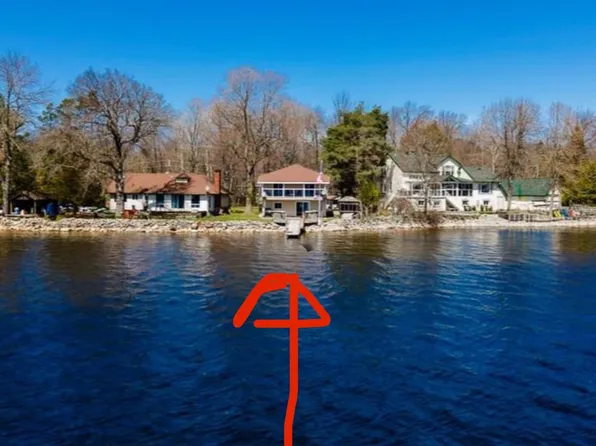 9 Bow Rd, Tiny, ON L9M 0B3