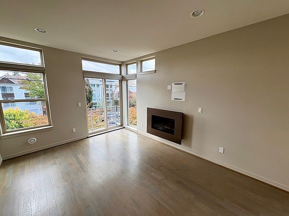 5th image of 2424 NW 62nd St #C