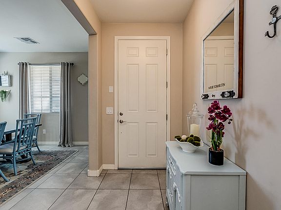 5th image of 815 W Placita Chilpe