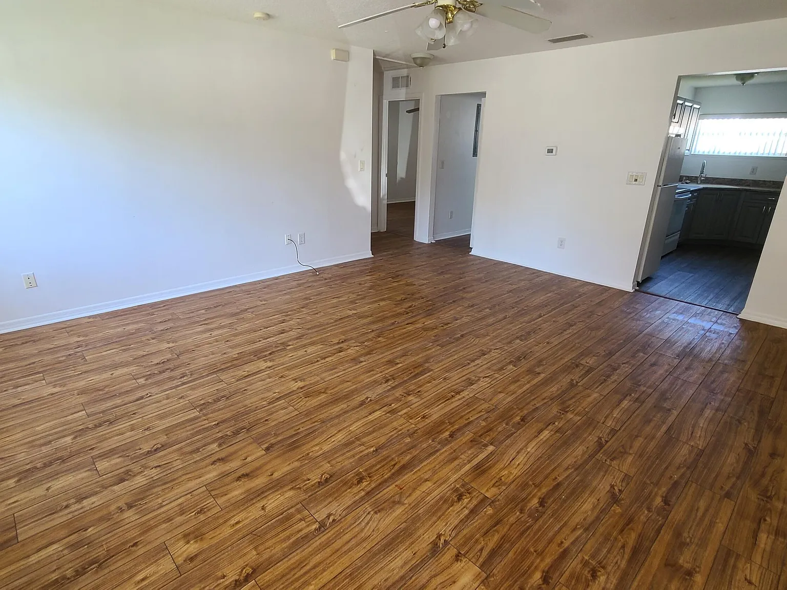 2 bed, 1.0 bath, 1000 sqft, $1,425 — Photo 2