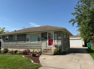 8042 Tapper Ave, Munster, IN 46321