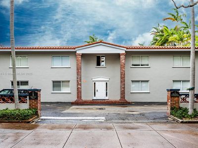 1 Edgewater Dr APT 201, Coral Gables, FL, 33133