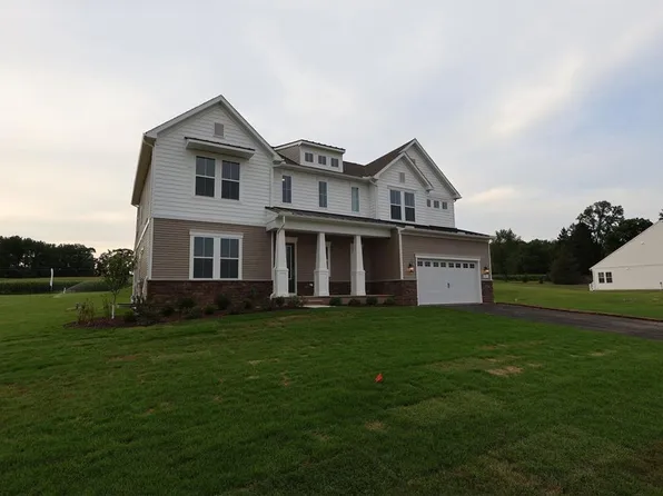 5713 Frederick Dr, Bethlehem, PA 18017