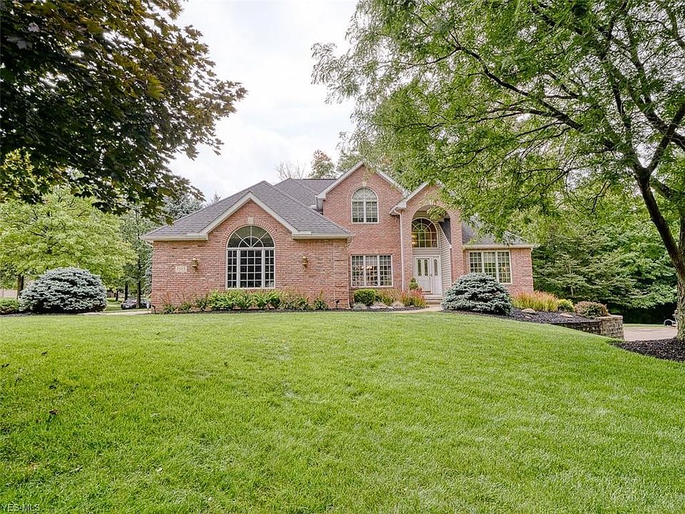 1st image of 7553 James Dr