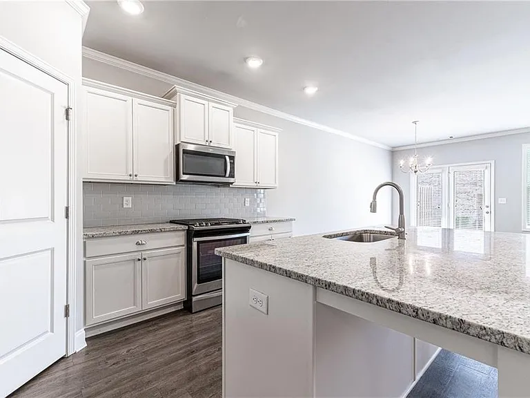2414 Morgan Place Dr — Photo 15