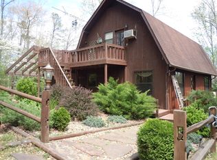 365 Island Hollow Rd, Hot Springs, NC 28743