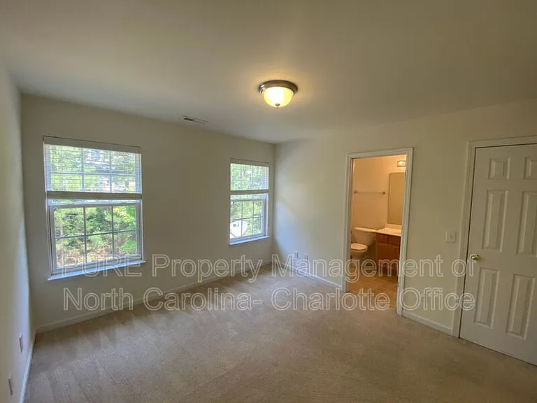 304 Hancock Union Ln — Photo 16