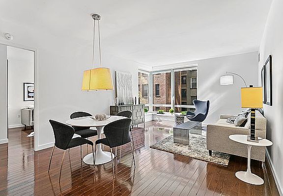 3rd image of 462 W 58th St APT 3A