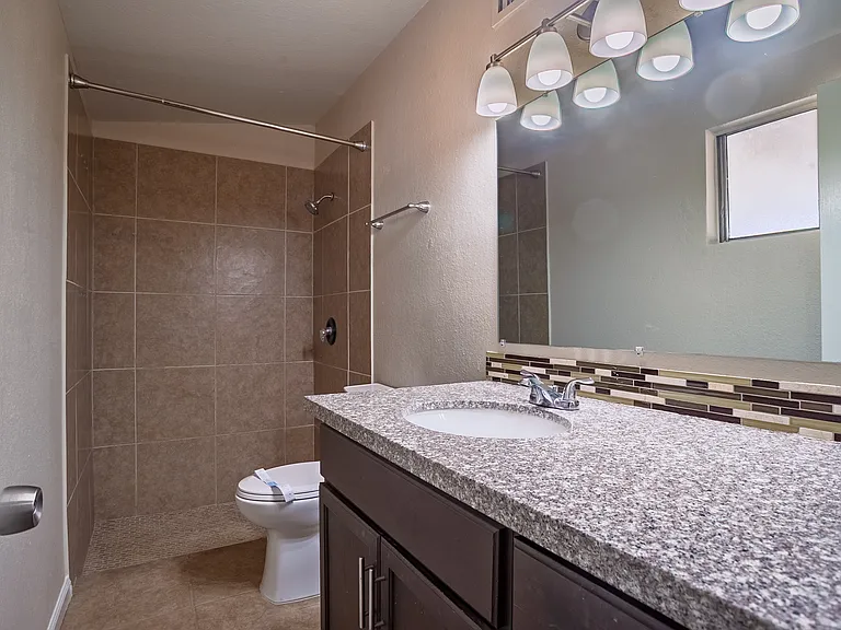 7660 N Nathan Hale Ave — Photo 7