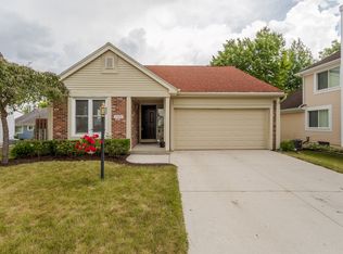 1592 Stonecrest Dr, Rochester Hills, MI 48307
