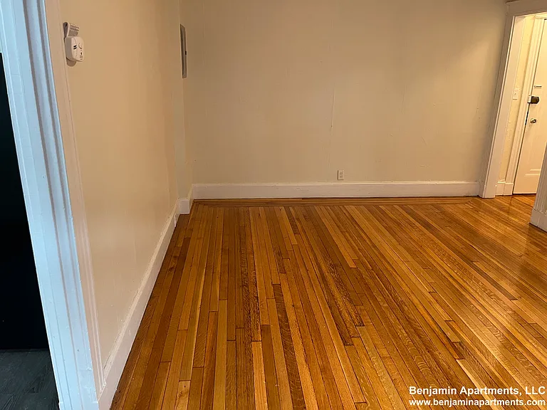 88 Washington St #8 — Photo 8
