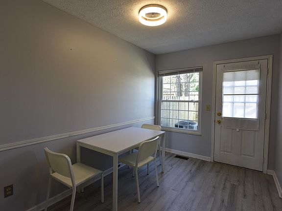 5th image of 5117 Dalmeny Ct