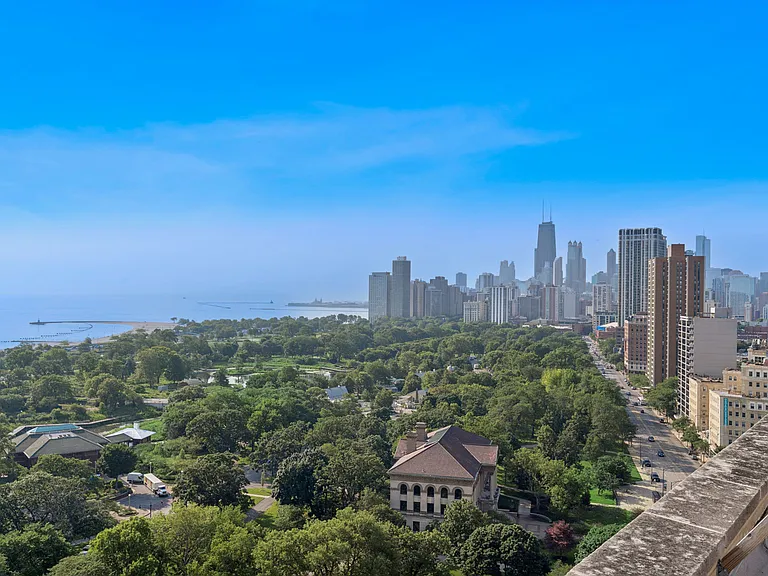 2000 N Lincoln Park West Pkwy #1310 — Photo 22