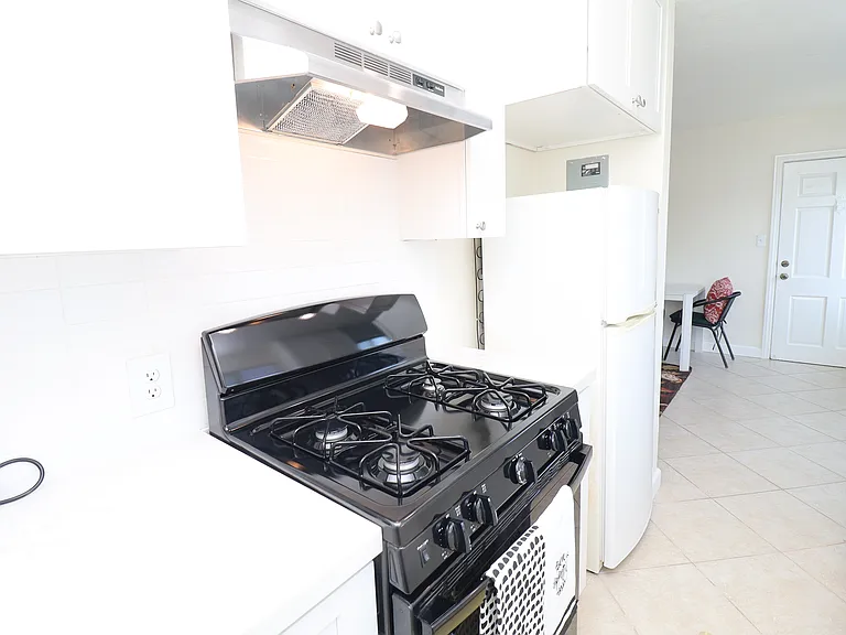 330 Avenida Cabrillo #2 — Photo 7