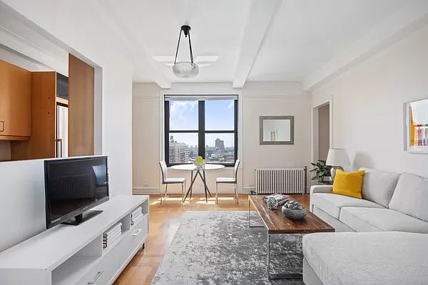 1st image of 310 W 106th St #16E