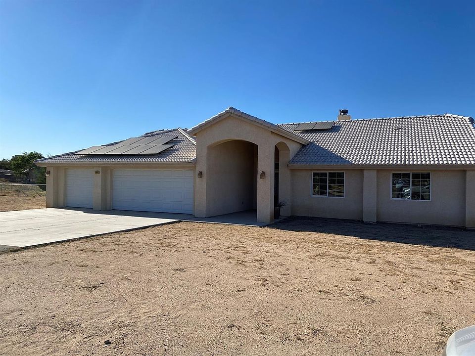 1st image of 16048 Manzanita Ave