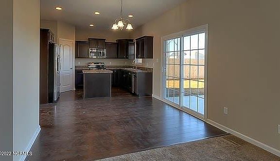 4th image of 321 Lonesome Dove Ct