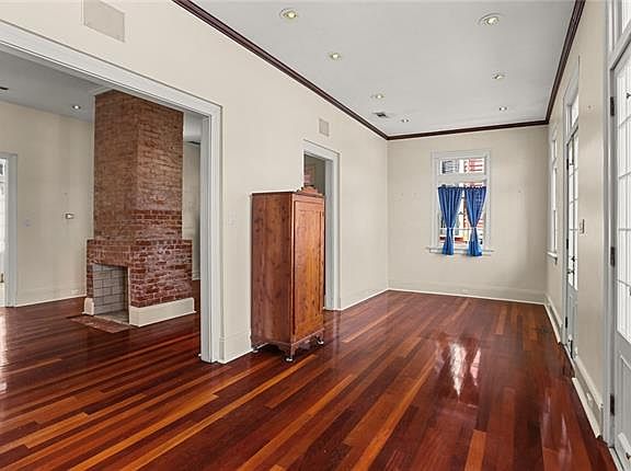 3rd image of 1234 Henriette Delille St