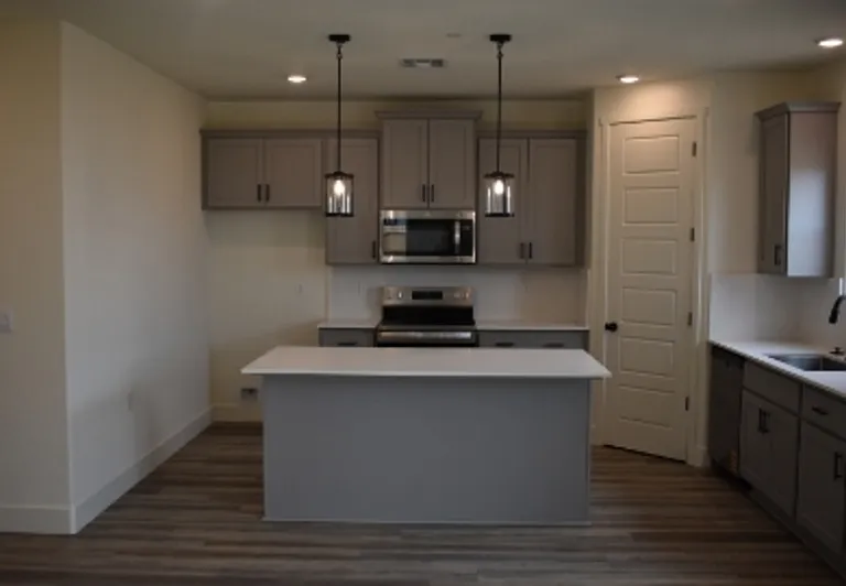 682 Stephanie Dr #2 — Photo 19