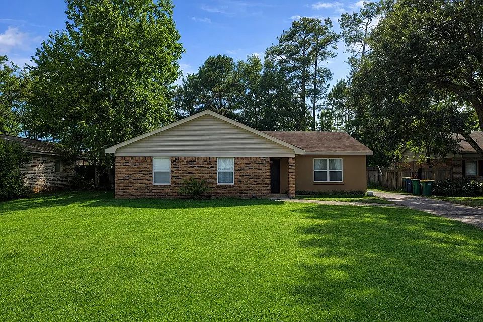 1st image of 12529 Ponce De Leon Dr