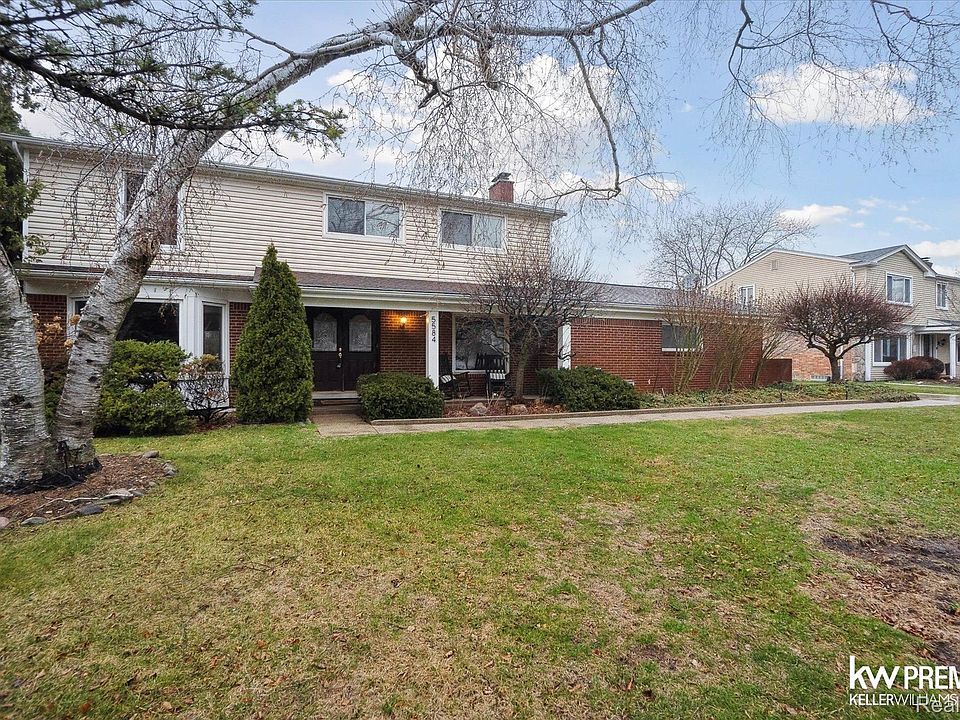 1st image of 5584 Pembury Ln